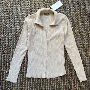 Zara beige textured stretch snap down long sleeve stretch polo shirt
